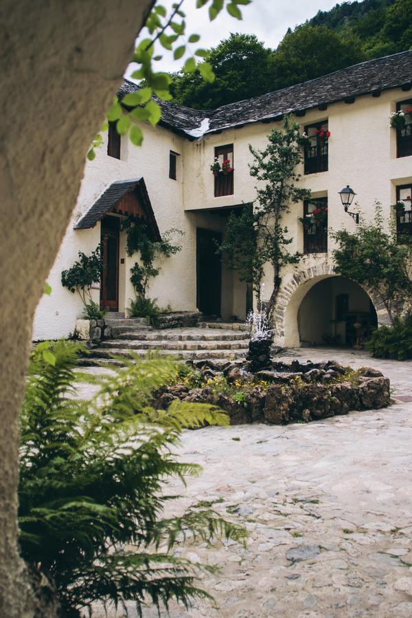Hotel Caldas Caldes De Boi Exterior photo